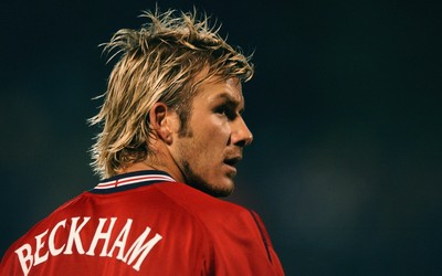 IM电竞热评-亚马尔赛后加练任意球