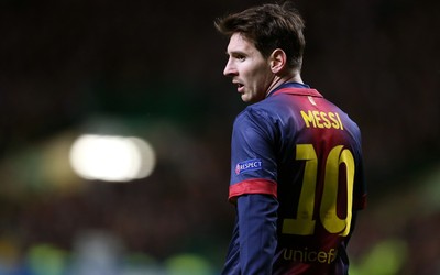 IM电竞热评-刚仁帽子戏法刷爆数据